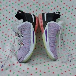 Nike LeBron 18 Graffiti Purple Muti-Color Big Kids Performance 7Y WMS 8.5