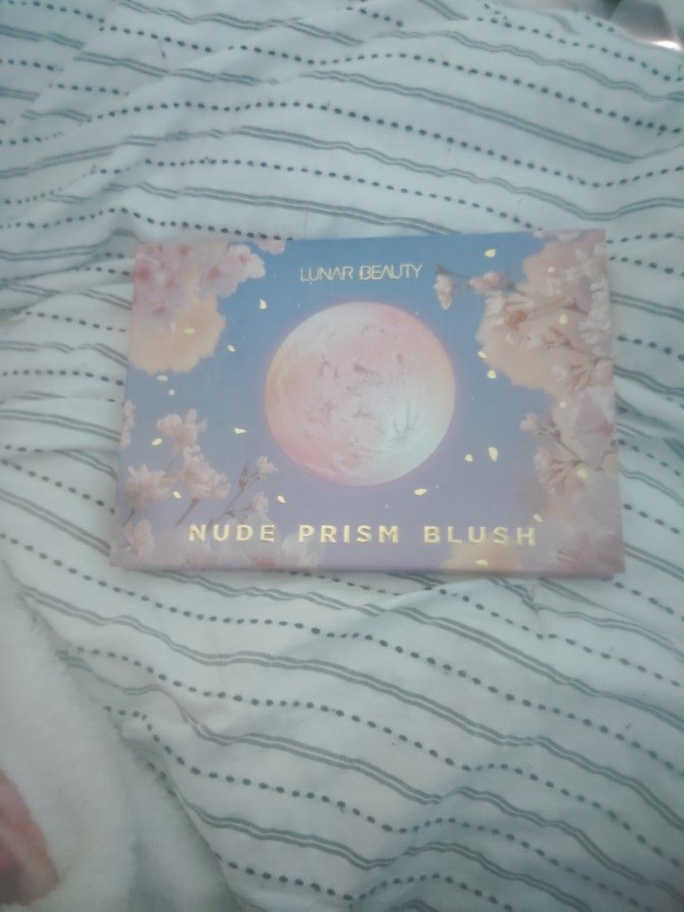 Lunar Beauty Blush Pallet