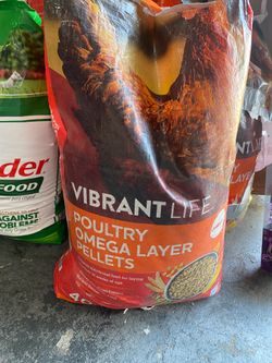Vibrant Life Omega Layer Pellets for Birds, 40 lb Bag