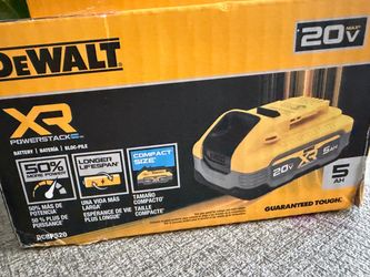 DEWALT 20V XR POWERSTACK BATTERY 5.0Ah BRAND NEW PRICE IS FIRM FIRME