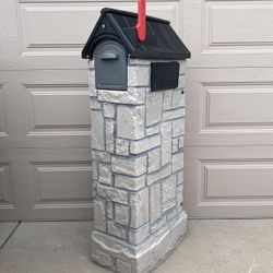 Step2 MailMaster StoreMore Mailbox