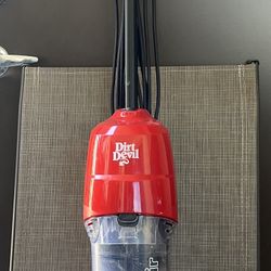 Dirt Devil Vacuum 