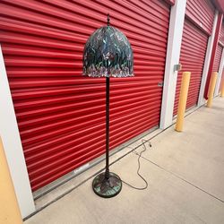 Vintage Tiffany inspired floor lamp (Boho)