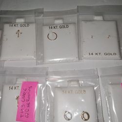 14kt Earrings Very Small And 14kt YG Nose Earrings Read Description 