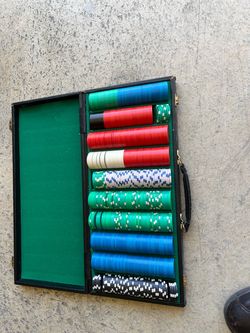 Heavy duty poker chips (clay)