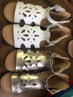 Sandals size 11