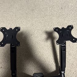 Dual Monitor Wall Mount