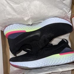 Nike Men’s Sneakers Size 9