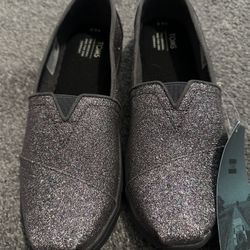 Brand New Girls Tom Shoes 