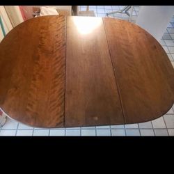 Antique gateleg double drop leaf table. Make reasonable offer