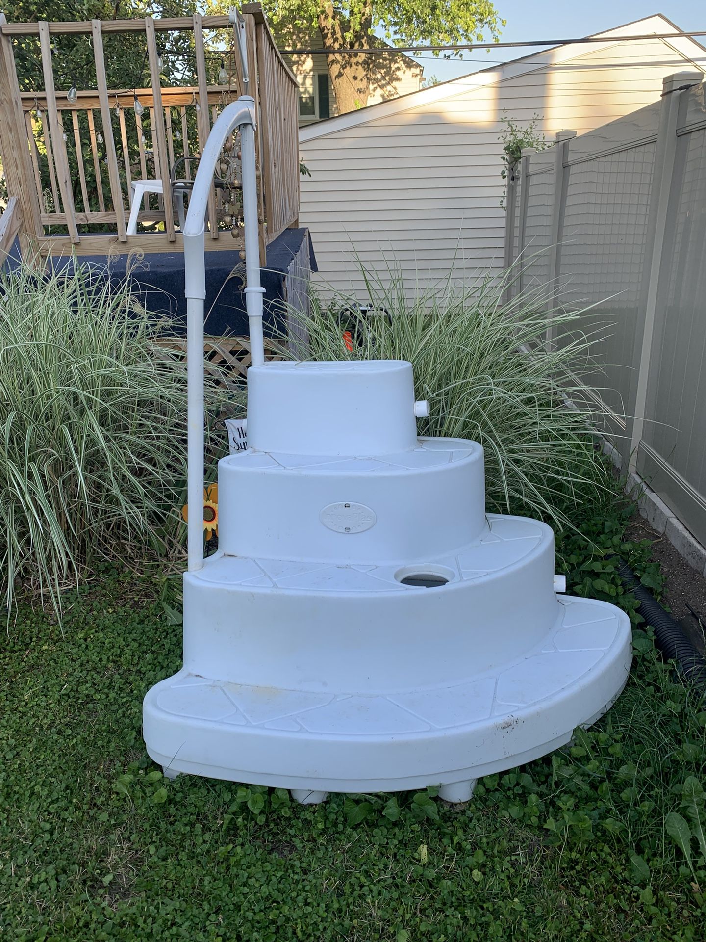Wedding Cake Pool Steps
