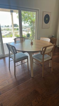 Article Dining Table Round/Oval