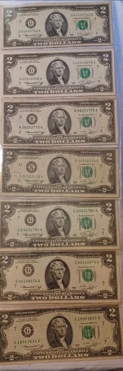 Series 1976 $2 Federal Reserve Notes (Lot of 7 Notes)