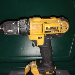 DeWalt DCD771 1/2"  Cordless Drill 