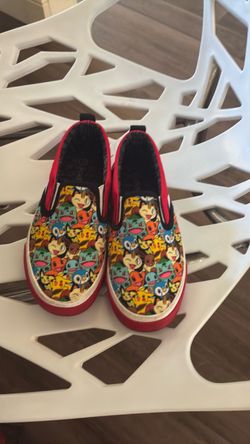 Pokémon kid shoe size 1