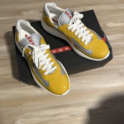 Prada Sale