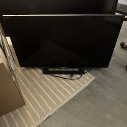 25 Inch Sony TV and 50 Inch Phillips TV