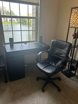 IKEA Micke desk + desk chair