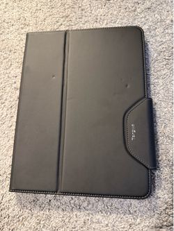 Targus VersaVu 360° Rotating iPad Case – $15