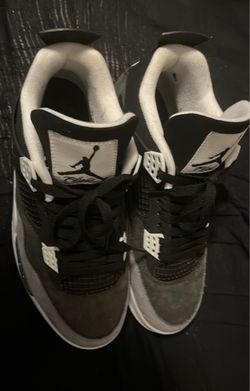 Jordan 4s Black