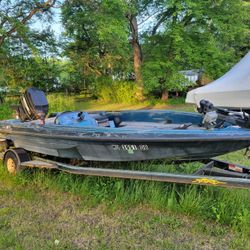 1990 Astro Bass boat