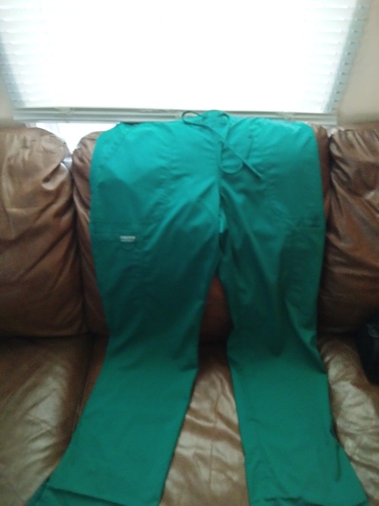 New Scrubs Top Large Pants Medium because we Know As Healthcare Professionals Scrubs do Fit loosely Both Cherokees