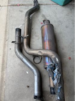 Assorted Tailpipe Pieces