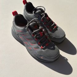 Women’s Merrell Steel Toe Size 8