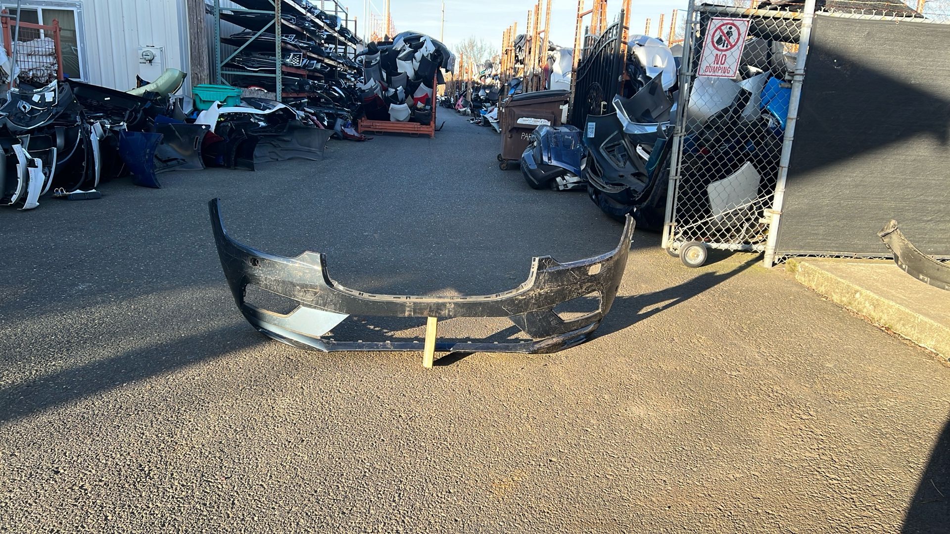 2018 To 2021 Volvo XC60 Front Bumper Cover #B1081 VO1000 231