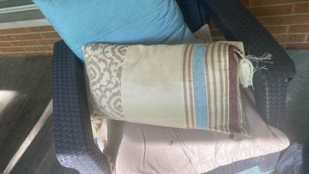 Pier one decorative throw pillow