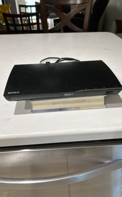 Sony BLU-RAY Disk/DVD Player Model No. BDP-S390