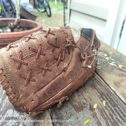 Vintage Franklin 1127 Pro Custom Baseball Mitt Leather Glove RHT Cowhide.