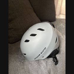 LOW PRICE MOVING- OUTDOOR MASTER $240 + TAX SNOWBOARDING HELMET