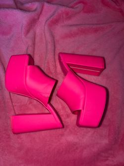 Boots/Pink Heels