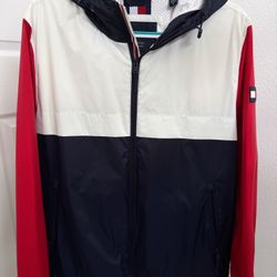 Tommy Hilfiger Men’s Colorblock Hooded Windbreaker