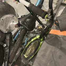 Razor scooter - broken no charger