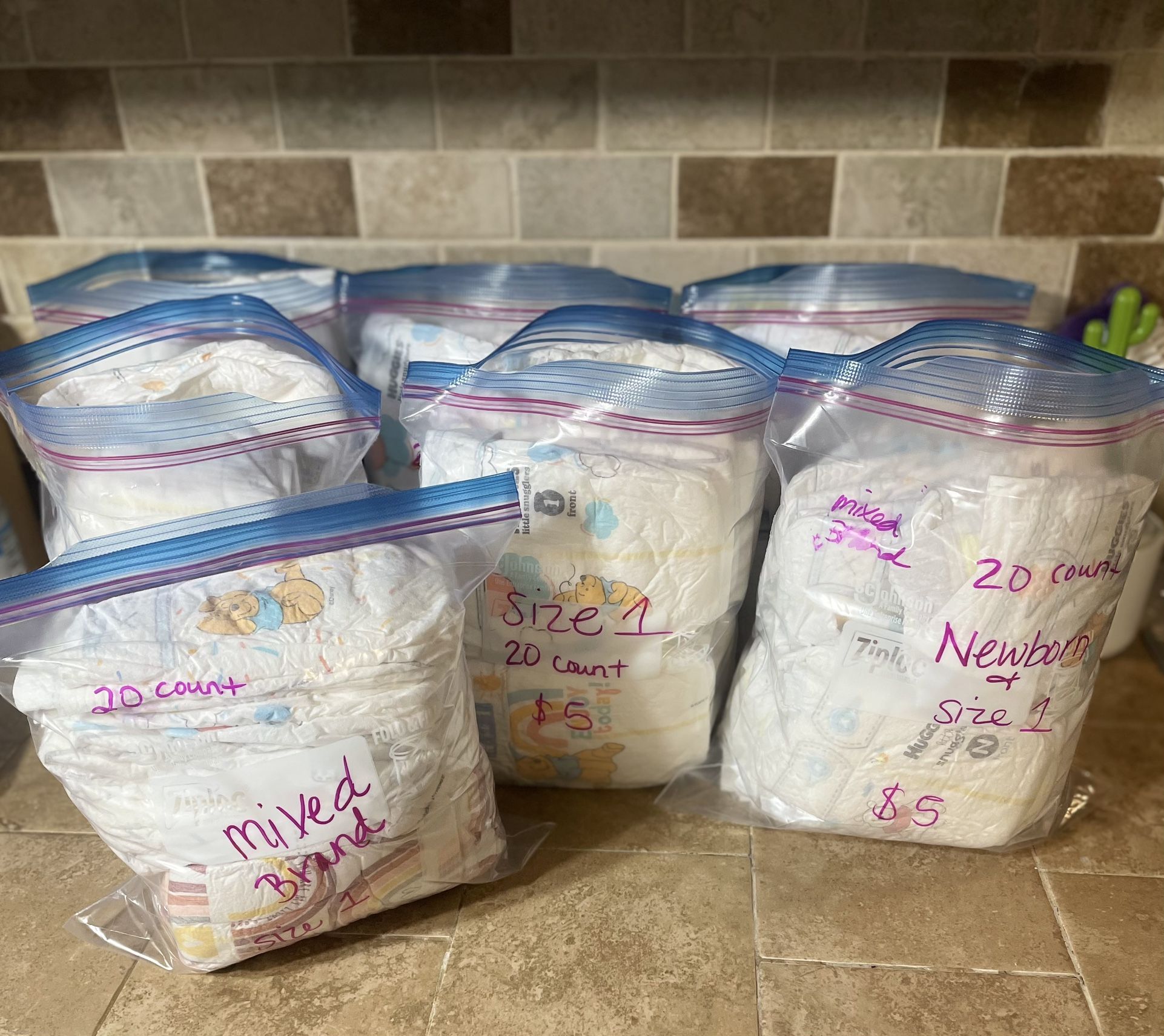 Mixed Diapers/ 20 Diapers Per Pack