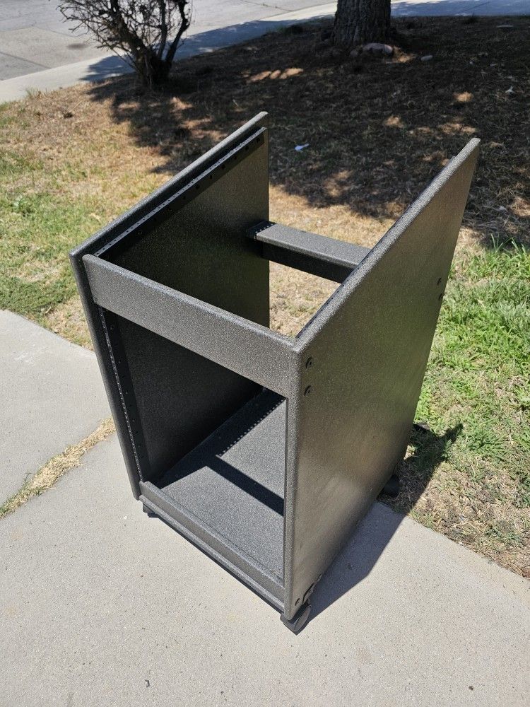 DJ Rack / Amp Rack / Studio Rack With Wheels