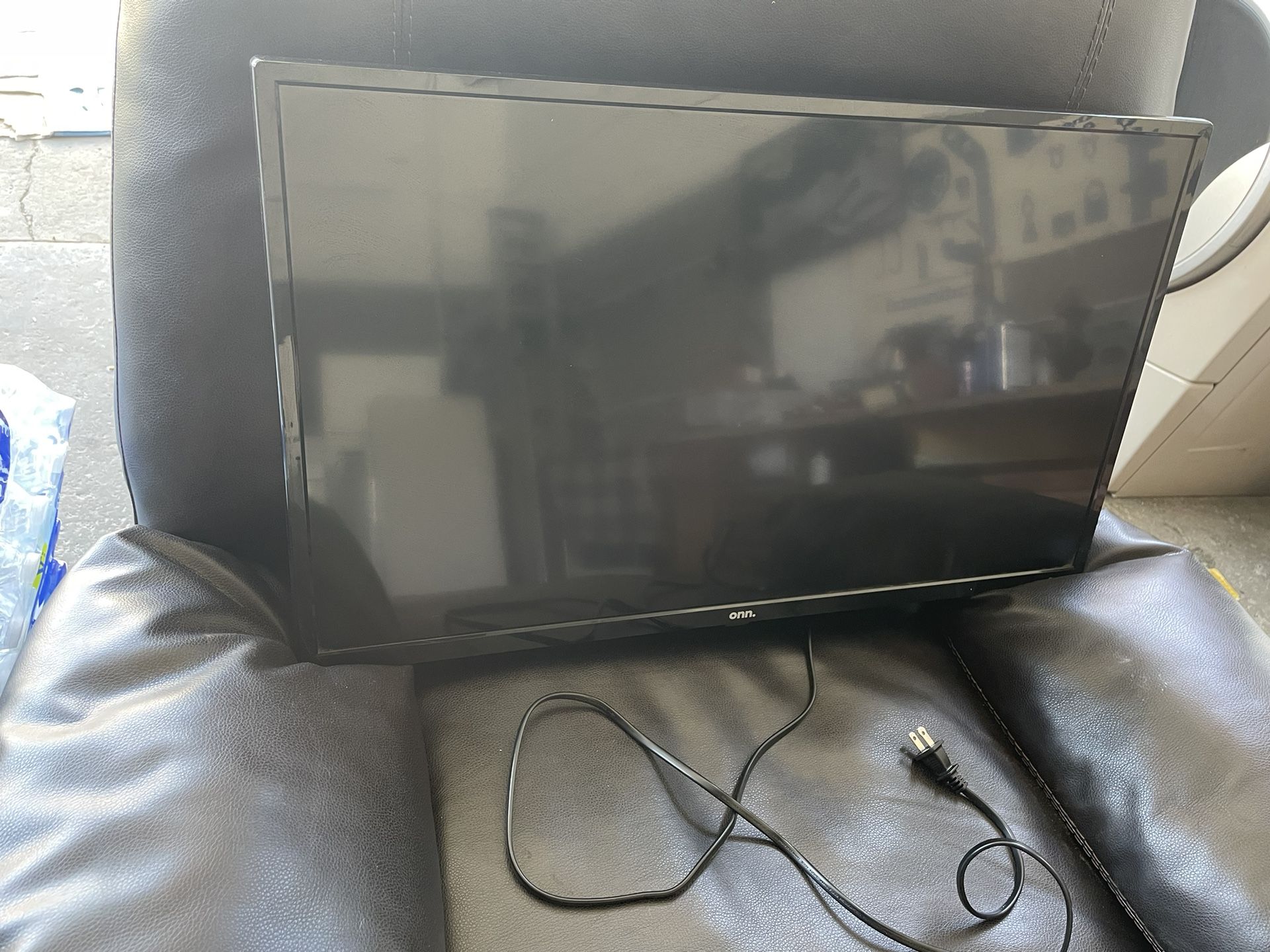 🔥Onn. Roku Tv Smart Tv.