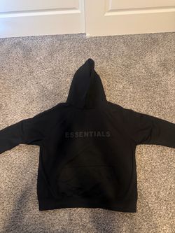 sZ XL Black Essential Hoodie