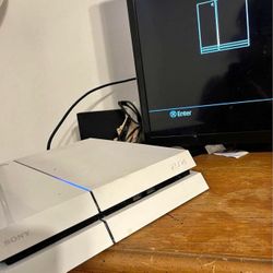 Play station 4w/games And Controller 