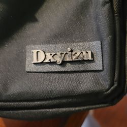 Dxyizu Unisex Sling Shoulder Bag W/ USB Port