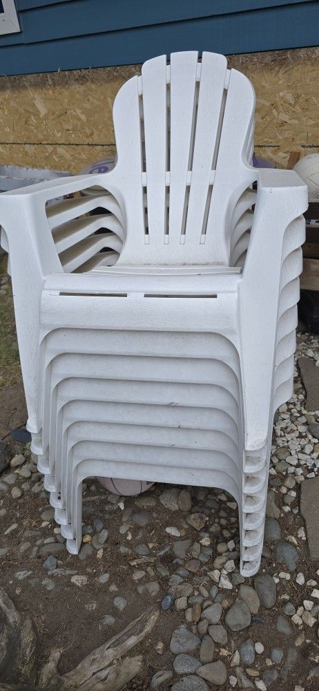 8 Chairs