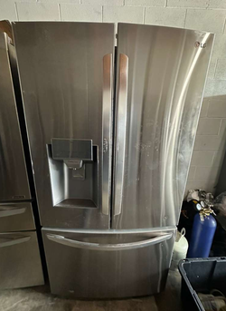 LG French Door Fridge – Stainless, Ice/Water, Clean Inside