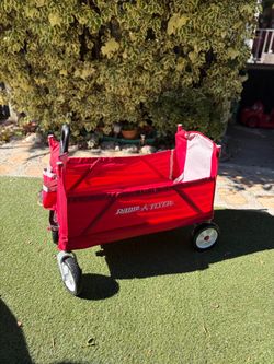 Radio Flyer Folding Wagon with Canopy