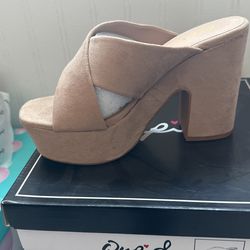 Taupe Heel