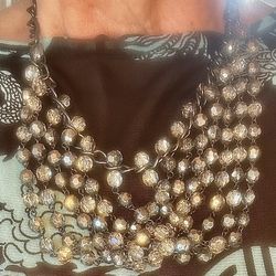 VINTAGE GLASS BEADS NECKLACE 18” 