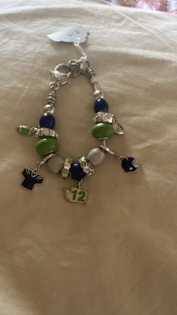 Seahawks silver charm braclet. NEW