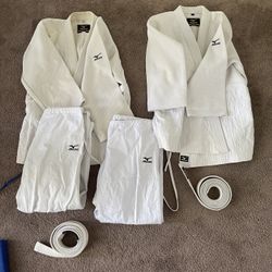 Set of 3 Judo Gi light Used Mizuno, Adidas