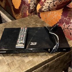Samsung 3 D Blue Ray DVD